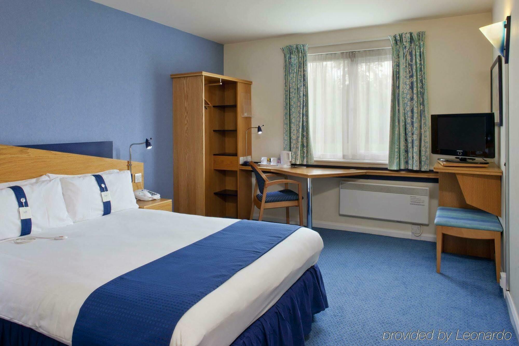 Holiday Inn Express Gloucester - South, An Ihg Hotel Dış mekan fotoğraf